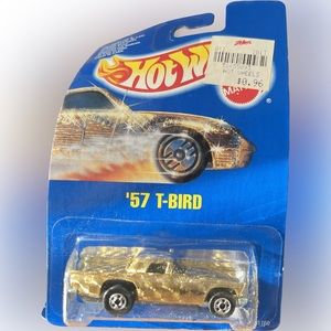🎈2/$30 - Hot Wheels 1760 ‘57 T-Bird - Gleam Team Gold Stylized Chrome